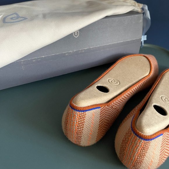 Camel Herringbone Merino Point BNIB (Retired) - Picture 3 of 9